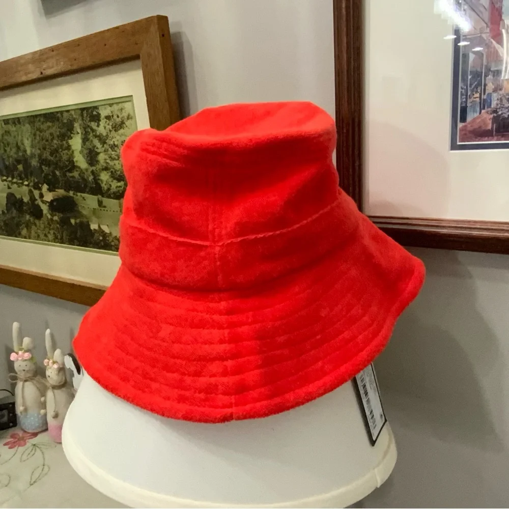 Gianni Bini Terry Cloth Bucket Hat Red New With Tags